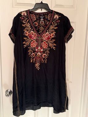 Johnny Was Black Tunic with Red and Gold Floral Embroidery, smallblue highlights